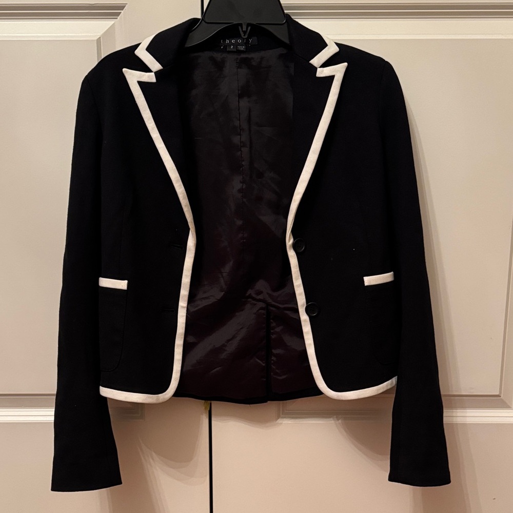Theory Women's Black Blazer with White Trim